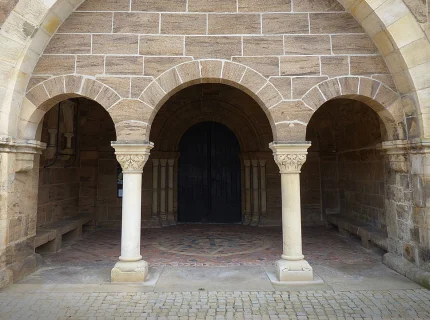 archway